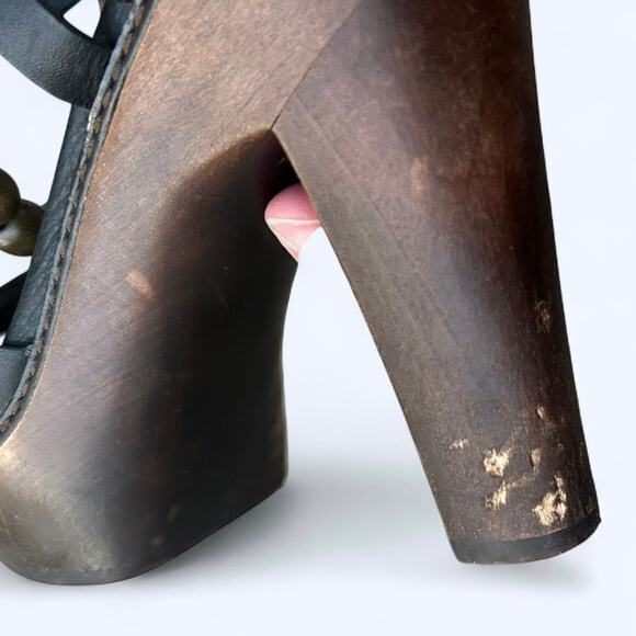 Ugg Naima Wood Platform Heel Sandals Women's size 7  Black Beaded Boho Retro - Picture 8 of 13